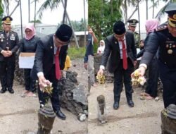 Peringati Hari Pahlawan, Bupati dan Kapolres Bolmut Ziarah ke Makam Raja Korompot
