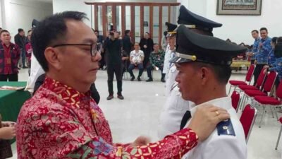 Dilantik Caroll Senduk, Rendra Rempas Gantikan Steven Karundeng Jabat Lurah Tinoor Satu